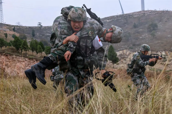 第71集團軍某旅：衛勤淬火！硬+實！