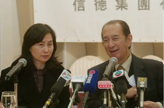 澳博虧損超過30億，梁安琪突然收手不再爭鬥，二房出路究竟在哪？