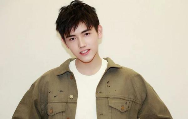 鞠婧禕被截胡？