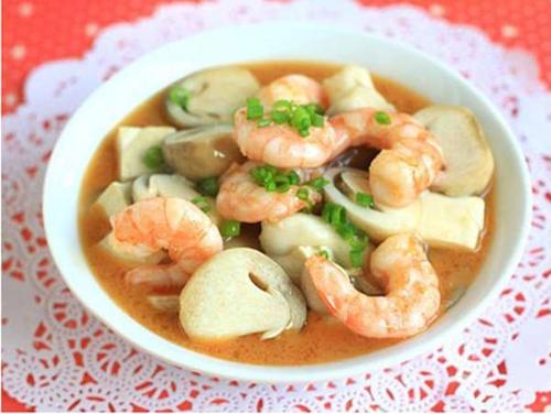 冬天坐月子，飲食遵循4個原則，產後恢復好，寶寶也健康