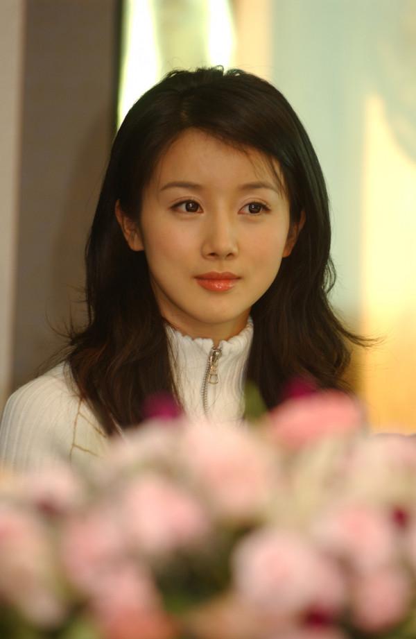 消失多年的6位女星,有的寫詩,有的旅遊,有的被限制消費 消失多年的6位女星,有的寫詩,有的旅遊,有的被限制消費