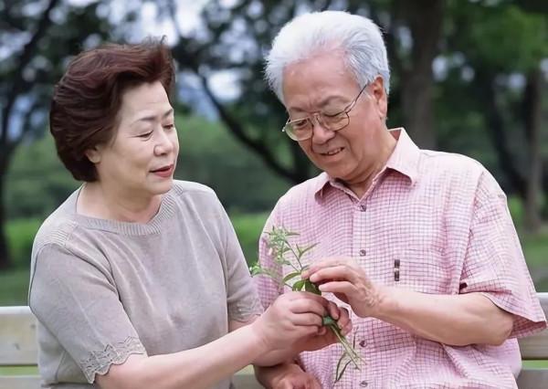 老年人最易患的3大疾病,潛藏在容顏改變背後,我們要關注和警惕 老年人最易患的3大疾病,潛藏在容顏改變背後,我們要關注和警惕