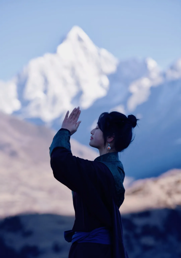 這個週末最浪漫的事，就是在四姑娘山來邂逅一場美好