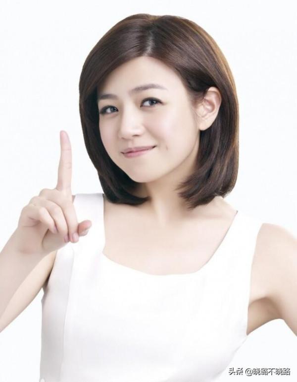 女人過了50歲儘量別留長髮、燙捲髮!推薦這3款髮型,太減齡 女人過了50歲儘量別留長髮、燙捲髮!推薦這3款髮型,太減齡