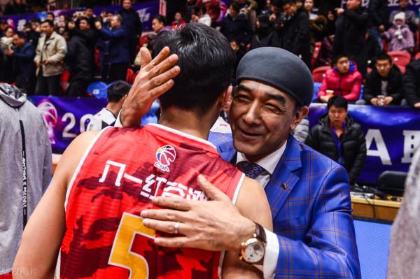 不止主帥之子，叫我阿爾斯蘭！兩場首發均砍兩雙，阿的江放心用他