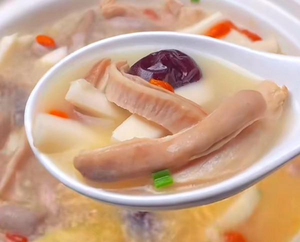 分享三道熱氣騰騰的湯，湯鮮味美，營養滿滿，喝過就忘不掉