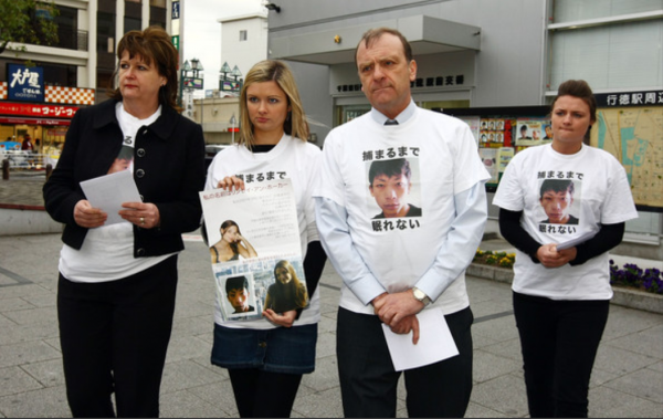 日本小夥殺人後邊逃亡邊整容，2年後落網，因太帥被無數少女追捧