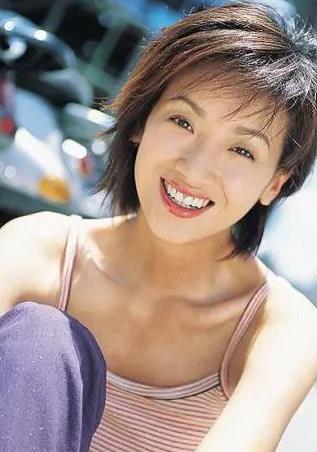 不整容、不過度瘦身，個個識別度都很高，這八位女星才是真美人