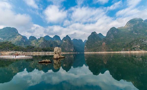 貴州旅遊景點推薦 萬峰林旅遊攻略 低音號免費語音導遊