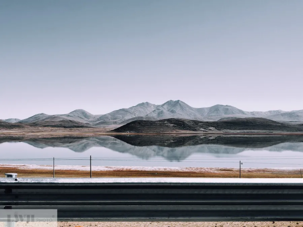 兩個人，一輛車，阿里北線無人區穿越