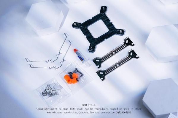 12代酷睿平民版風冷散熱器來了——超頻三東海R4000