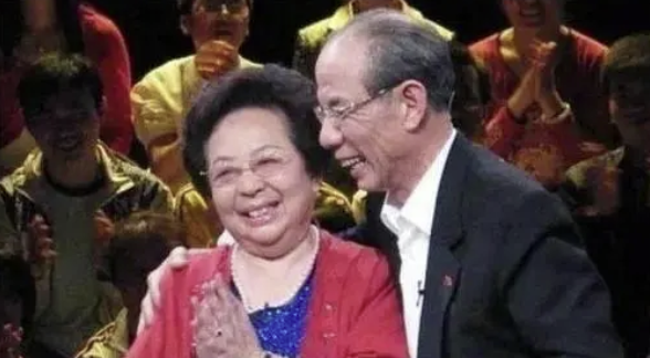 “清流”魏宗萬:與妻相愛51年,一生不接廣告,導演跪求他出山 “清流”魏宗萬:與妻相愛51年,一生不接廣告,導演跪求他出山