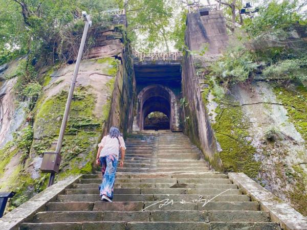 重慶市潼南區有一處奇觀,與北京天壇迴音壁齊名,遊客都歎為觀止 重慶市潼南區有一處奇觀,與北京天壇迴音壁齊名,遊客都歎為觀止