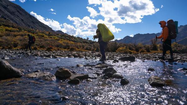 川西海拔最高最大最藍的海子——亞莫措根