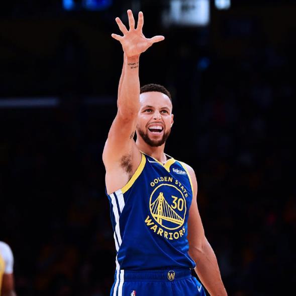 NBA西部焦點戰!庫裡喬治帶隊拼殺,勇士欲沉快船衝兩連勝 NBA西部焦點戰!庫裡喬治帶隊拼殺,勇士欲沉快船衝兩連勝