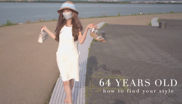 見過64歲的“少女”嗎？這位奶奶做到了極致，時髦優雅一眼驚豔