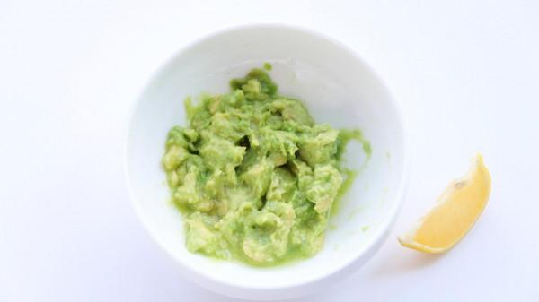 輕食首選:牛油果蝦仁蛋包三明治,營養均衡,低脂低卡減脂必備 輕食首選:牛油果蝦仁蛋包三明治,營養均衡,低脂低卡減脂必備