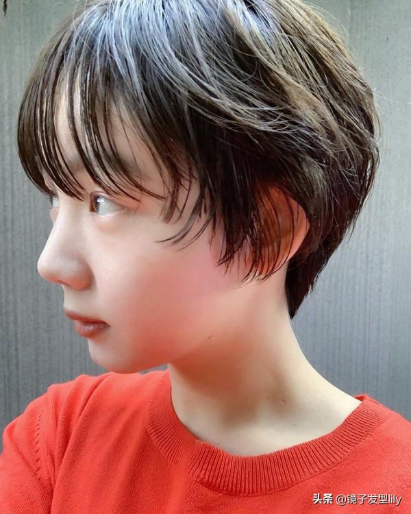 選對髮型有多重要?推邊頭讓白髮阿姨年輕10歲,還有10幾款任你挑 選對髮型有多重要?推邊頭讓白髮阿姨年輕10歲,還有10幾款任你挑