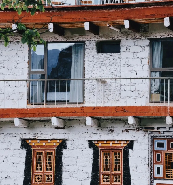 B站9.8分封神之作，拍下正在消失的老房子，看完破防