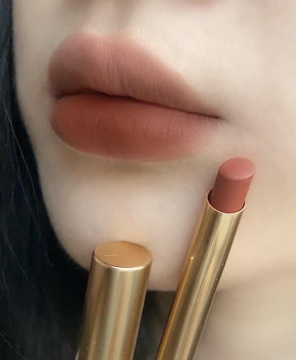 新年口紅少買正紅色,多選這幾種色號,顯白低調,見家長塗也合適 新年口紅少買正紅色,多選這幾種色號,顯白低調,見家長塗也合適