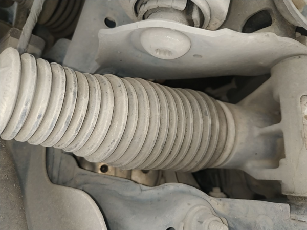 瑞虎8方向盤異響是什麼原因？