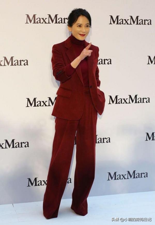 40、50歲的女人，儘量別穿“藏藍色”！多穿這些“氣質色”，更美