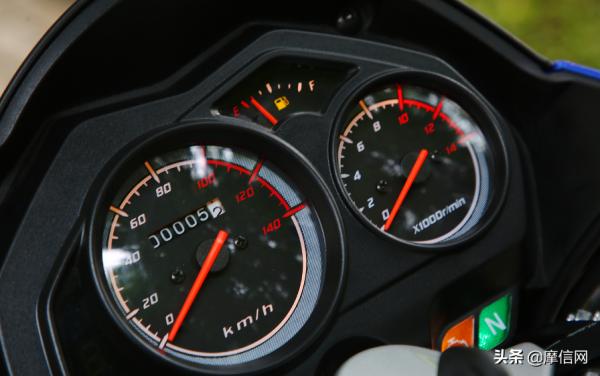 顏值線上 實用好騎的“全能商務車”——聊聊嘉陵新車JV150