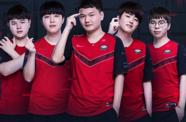 深度:LPL四大全華班陣容,明年全華班奪冠不是夢,UZI主宰戰場 深度:LPL四大全華班陣容,明年全華班奪冠不是夢,UZI主宰戰場