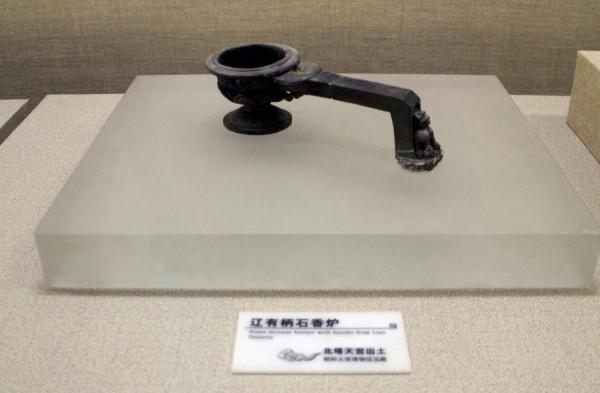在朝陽北塔博物館展出的從天宮、地宮及附近出土的部分文物
