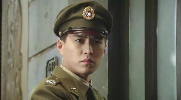 儀態太差別瞎穿軍裝,這6位軍閥氣質太絕,一身正氣撩撥少女心 儀態太差別瞎穿軍裝,這6位軍閥氣質太絕,一身正氣撩撥少女心