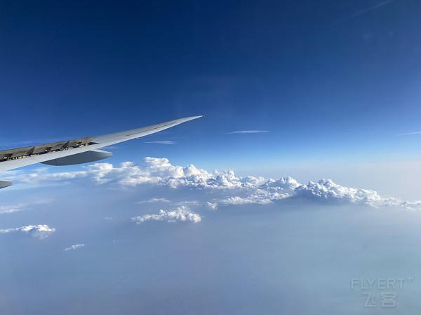 迪拜入境法航轉機，公務艙花費4萬！記錄一段離奇曲折的回國經歷