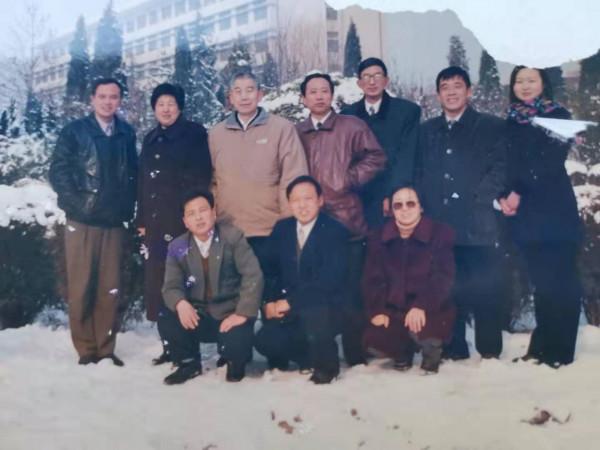 一場感冒,讓小“漢堡”變懂事了 一場感冒,讓小“漢堡”變懂事了