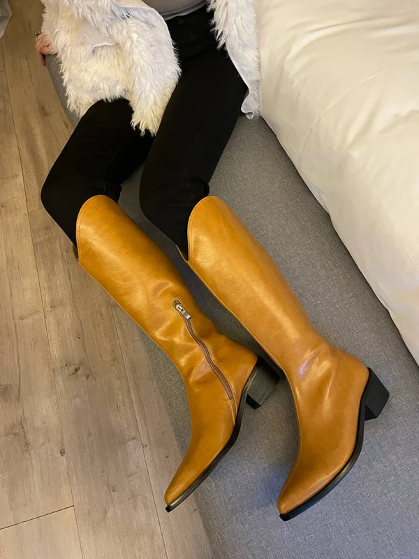 與時髦之間只差一雙西部騎士靴 與時髦之間只差一雙西部騎士靴