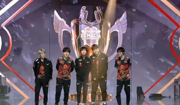 虎娘日報：風女阿狸調整 德杯八強蓄勢待發