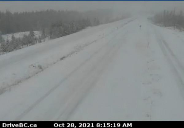 加拿大卑詩省下雪 125cm暴雪埋山 天地一片白茫茫 最冷冬天來襲 加拿大卑詩省下雪 125cm暴雪埋山 天地一片白茫茫 最冷冬天來襲