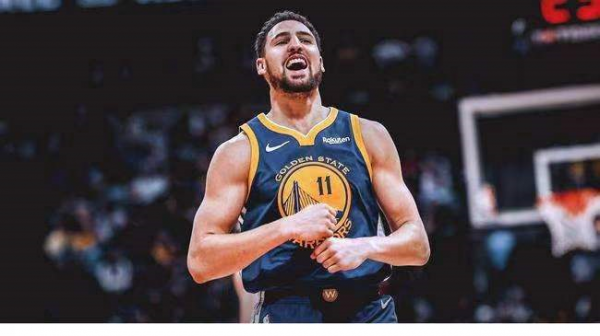 那個讓球隊老闆下跪的男人，克萊湯普森時隔941天再次回到賽場