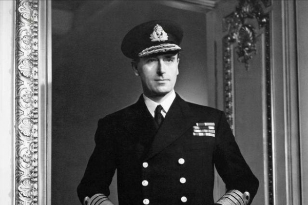 65年印巴戰爭,印度全面進攻巴鐵,毛主席下最後通牒:給印度3天 65年印巴戰爭,印度全面進攻巴鐵,毛主席下最後通牒:給印度3天