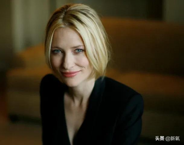 作為合影“殺手”，她到底贏在哪裡？