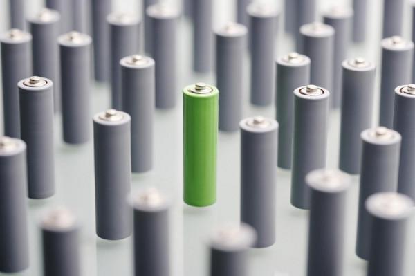 爭議不斷的動力電池暗戰，究竟改變了什麼？