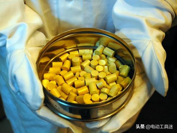 中國新能源再次領先,世界首個釷反應堆將發電,為何美國放棄了? 中國新能源再次領先,世界首個釷反應堆將發電,為何美國放棄了?