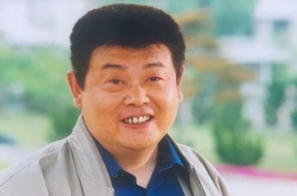 16年過去，那個說要幫傅彪養兒子的葛優，兌現承諾了嗎？