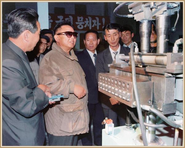 朝鮮圖片展｜金正日誕辰80週年