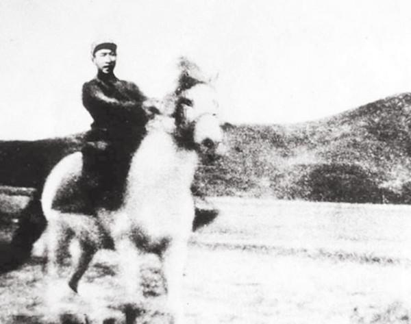 “開國將軍”102歲曾思玉養生秘訣：4大習慣，樂活百年