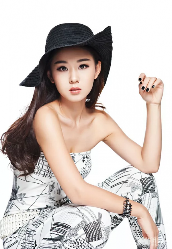 不拍吻戲的女明星李小萌：靈動可愛，溫婉大方（一張是夫妻合影）