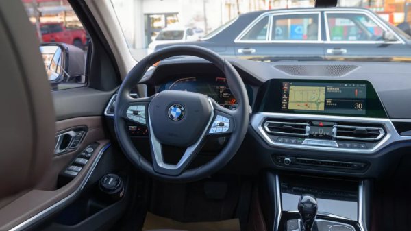 準新車況也能省10萬——二手寶馬325Li 首發版