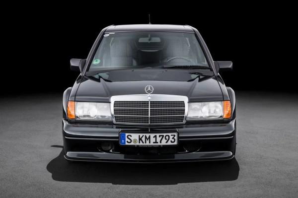 賓士緊湊效能車的鼻祖,190E 2.5-16 EVO II模型試玩 賓士緊湊效能車的鼻祖,190E 2.5-16 EVO II模型試玩