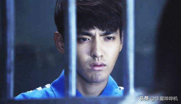 2021年終吃瓜報告:18位明星塌房,4位明星故去 2021年終吃瓜報告:18位明星塌房,4位明星故去