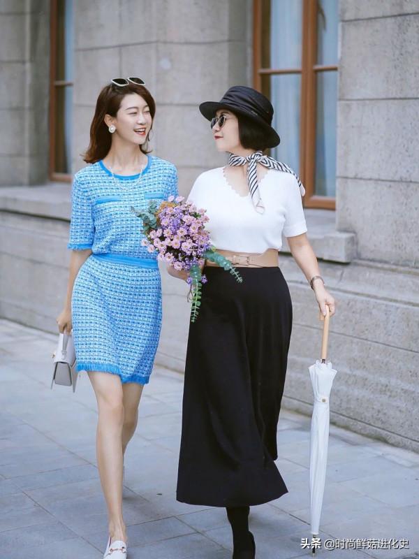 今秋火了一種褲子，叫“醋酸褲”，舒適顯瘦，五六十歲女人穿好美