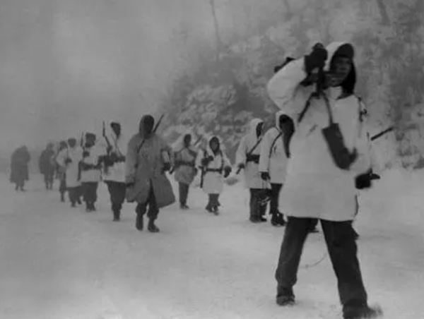 中國人的驕傲!1952年我國空軍擊落B29轟炸機,首戰告捷捍衛領空 中國人的驕傲!1952年我國空軍擊落B29轟炸機,首戰告捷捍衛領空
