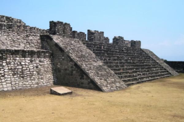 俄羅斯千年宮殿,埋葬我國古代名將,一代戰神為何會被葬到國外? 俄羅斯千年宮殿,埋葬我國古代名將,一代戰神為何會被葬到國外?